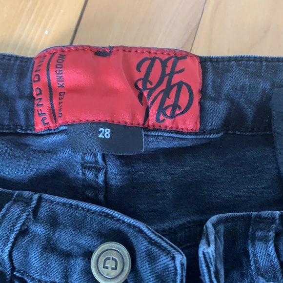 Size 28 - Picture 2 of 2